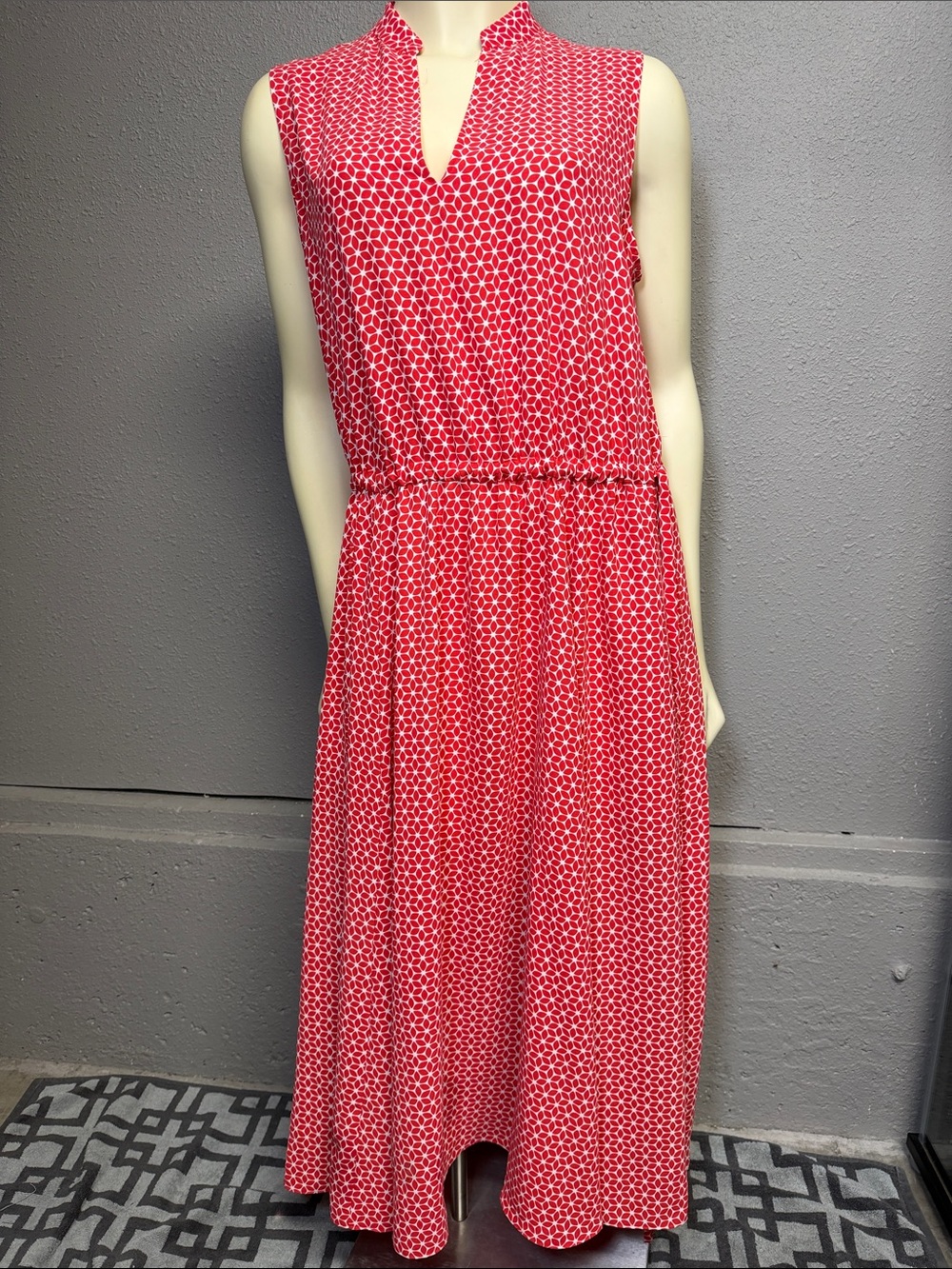 Anne Klein Sleeveless Red Printed Midi Dress